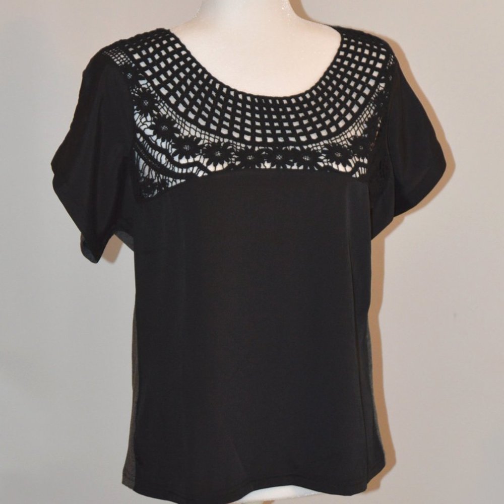 3/$25 Roper Sleeveless Lace Top